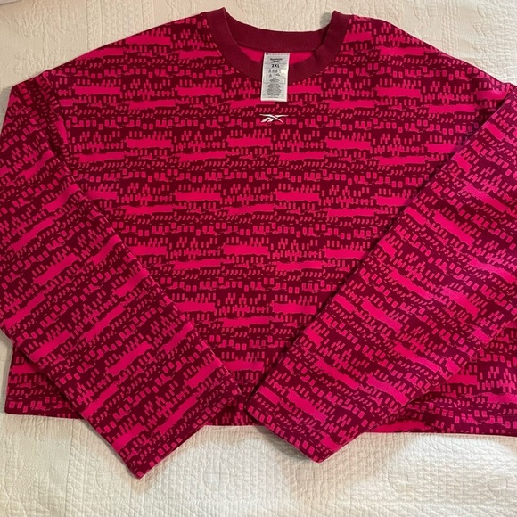 Reebok Pink and Burgundy Graphic Sweatshirt - Picture 7 of 10